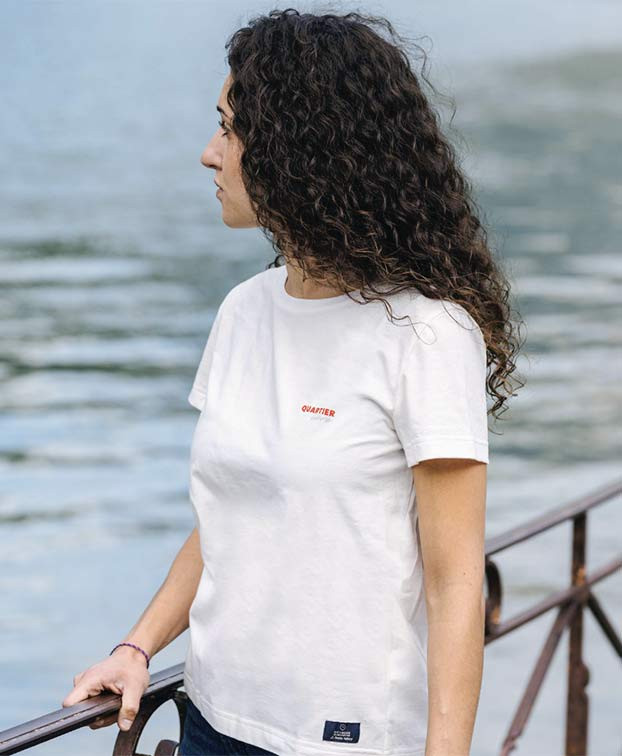 Tee-shirt Charline écru en coton bio – La Gentle Factory – Vue de 3/4 Tee-shirt Charline écru en coton bio – La Gentle Factory – Vue de 3/4