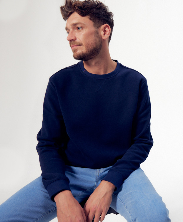 Sweat Paul recyclé bleu marine - La Gentle Factory - Vue assise Sweat Paul recyclé bleu marine - La Gentle Factory - Vue assise