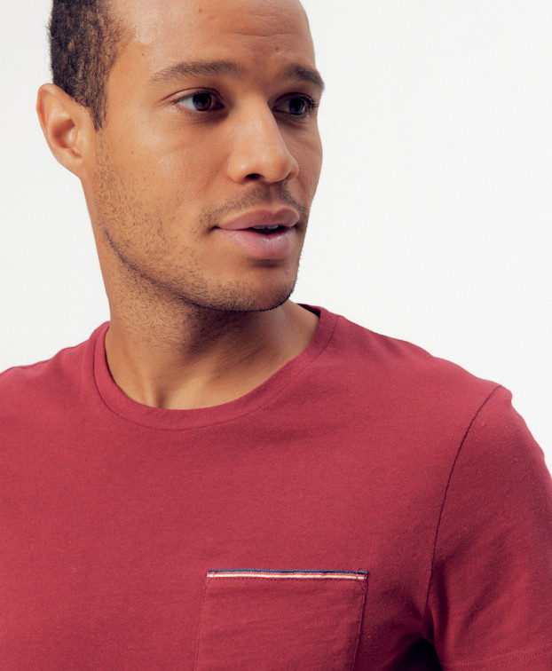 Tee-shirt Edmond bordeaux en coton bio - La Gentle Factory - Vue poche poitrine