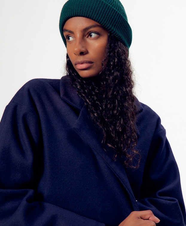 Manteau Madie bleu marine recyclé - La Gentle Factory - Vue de face 2 Manteau Madie bleu marine recyclé - La Gentle Factory - Vue de face 2