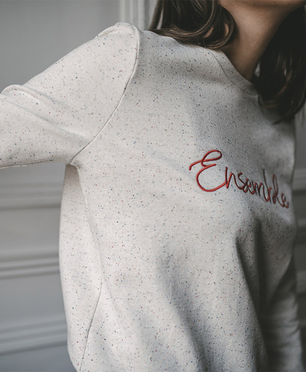 Sweat Béa "Ensemble" écru recyclé - Vue profil Sweat Béa "Ensemble" écru recyclé - Vue profil