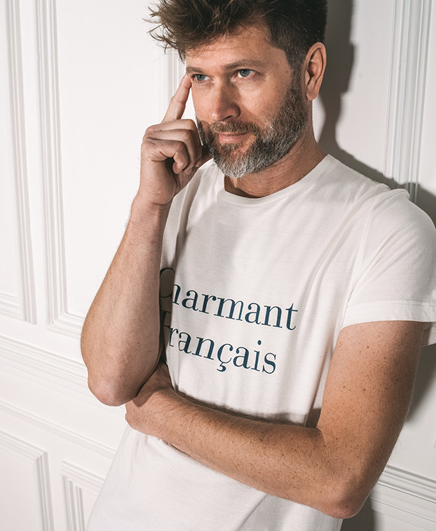 Tee-shirt Philibert "Charmant" écru en coton bio - Vue zoom Tee-shirt Philibert "Charmant" écru en coton bio - Vue zoom