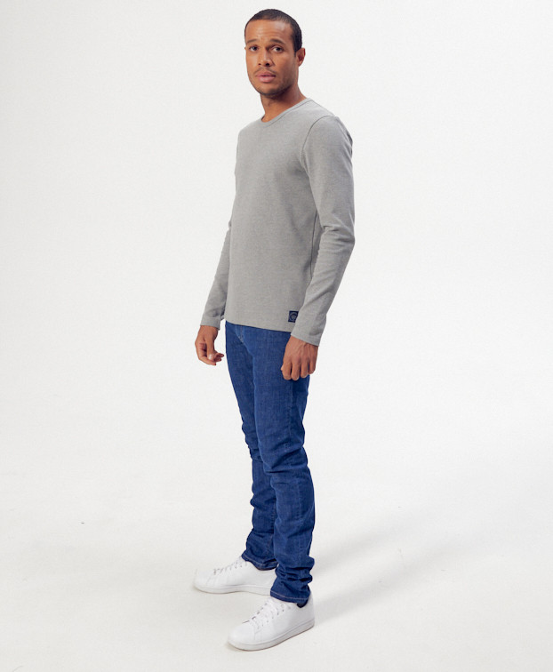 Tee-shirt Théo gris recyclé - Vue de profil Tee-shirt Théo gris recyclé - Vue de profil