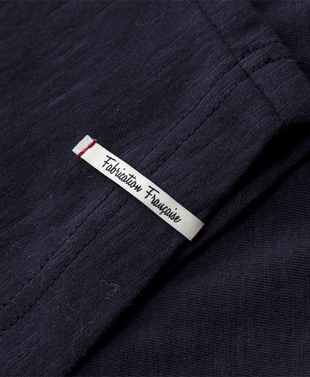Tee-shirt Rose bleu en coton bio – La Gentle Factory – Zoom détail