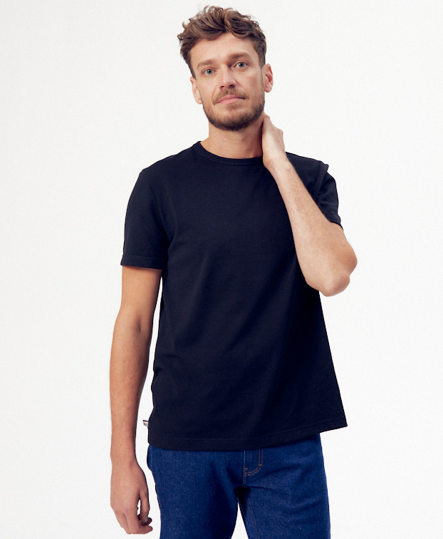 Tee-shirt Augustin noir - Vue devant Tee-shirt Augustin noir - Vue devant