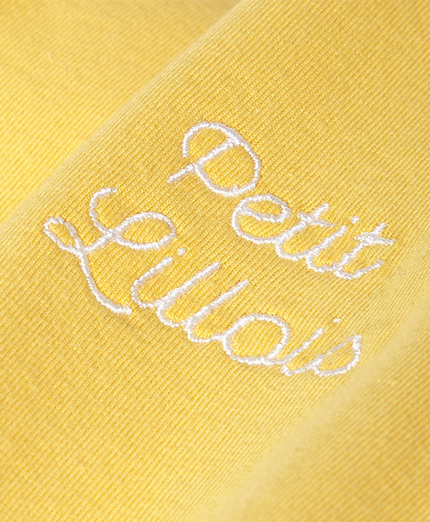Tee-shirt Bertin jaune en coton bio - La Gentle Factory - zoom broderie Tee-shirt Bertin jaune en coton bio - La Gentle Factory - zoom broderie