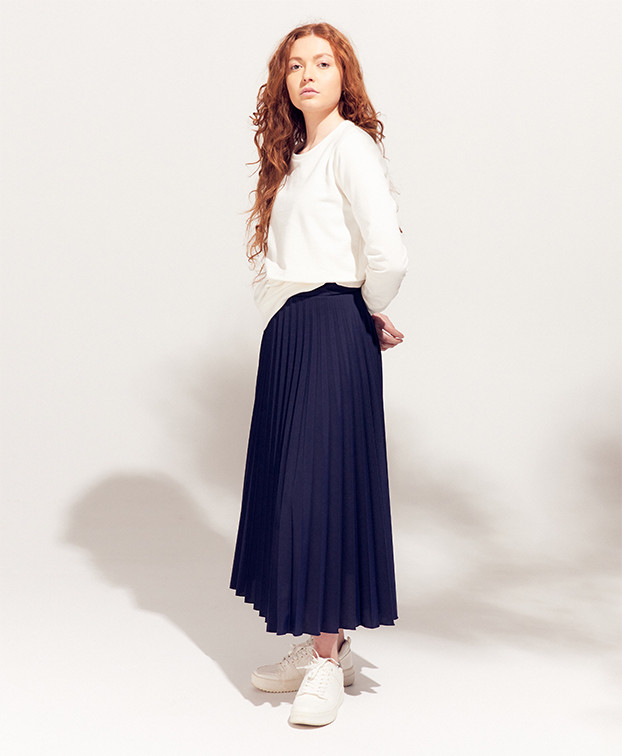 Sweat Stella écru "Soleil" en coton bio - La Gentle Factory - silhouette jupe Sweat Stella écru "Soleil" en coton bio - La Gentle Factory - silhouette jupe