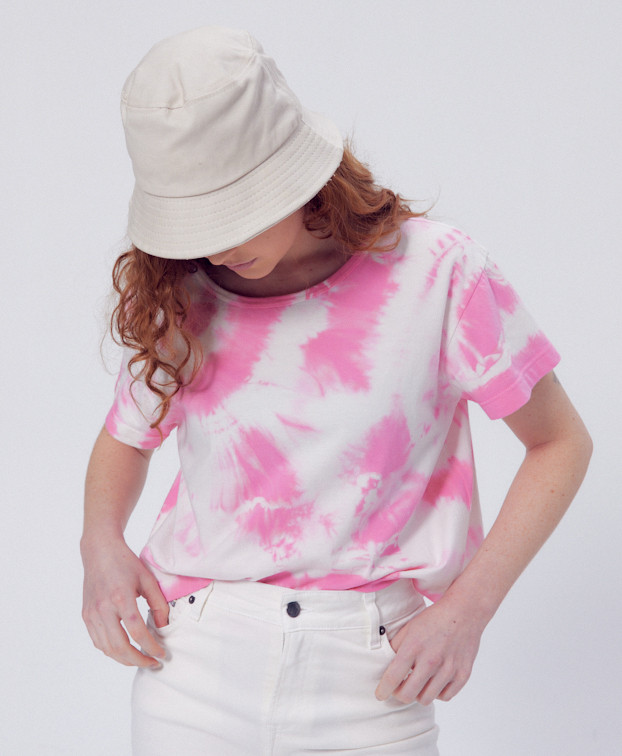 Tee-shirt Christèle Tie & Dye rose en coton bio - La Gentle Factory - Vue principale Tee-shirt Christèle Tie & Dye rose en coton bio - La Gentle Factory - Vue principale