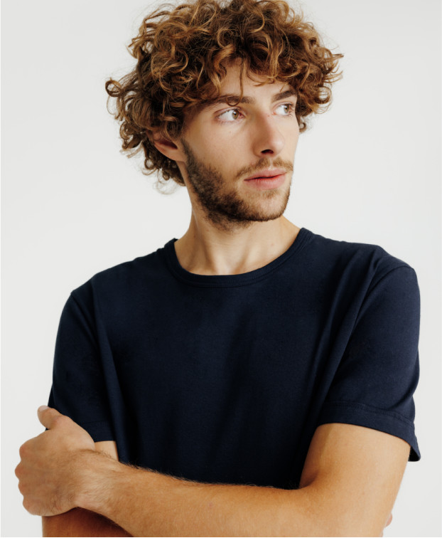 Tee-shirt Augustin bleu marine - Vue portrait