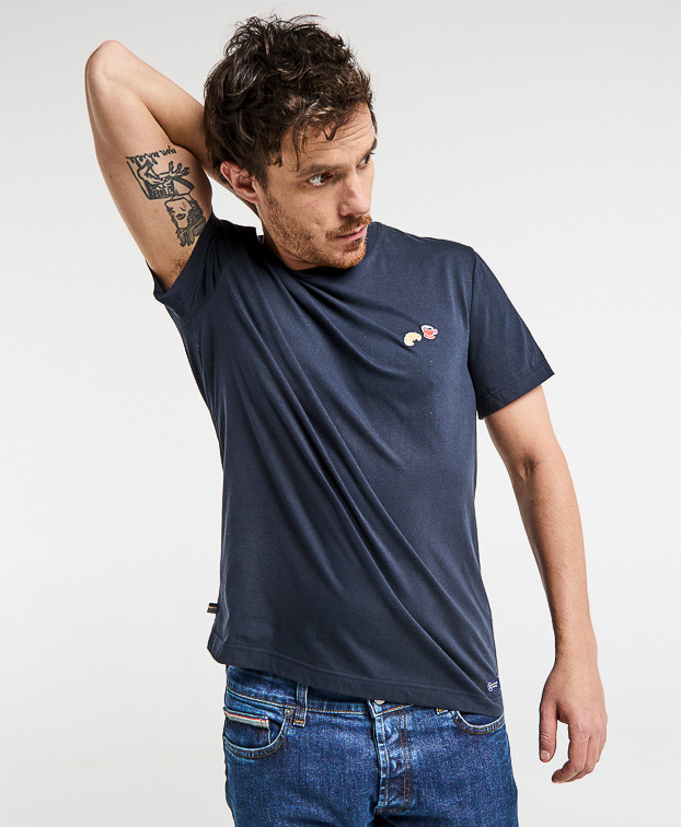 Tee-Shirt Baptiste "Café croissant" bleu marine foncé en coton bio - vue silhouette