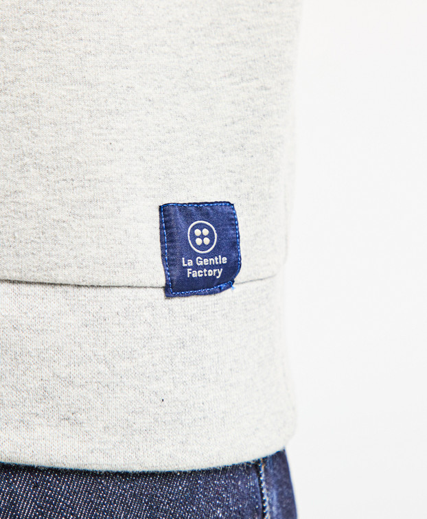 Sweat Basile brodé gris recyclé - La Gentle Factory - Vue vignette