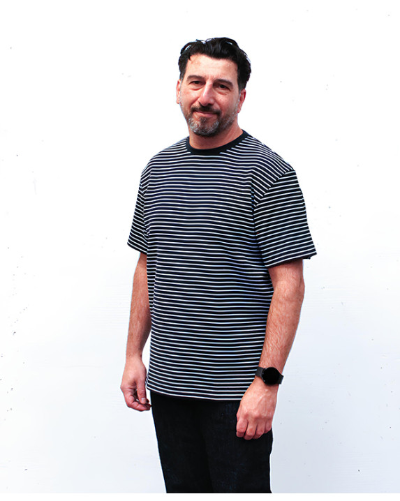 Tee-shirt Isao lourd piqué en marine rayé gris fabriqué en France - face