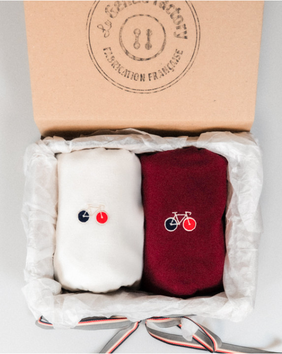 Coffret 2 Tee-shirts Barthélémien brodés vélo écru et bordeaux en coton bio - coffret