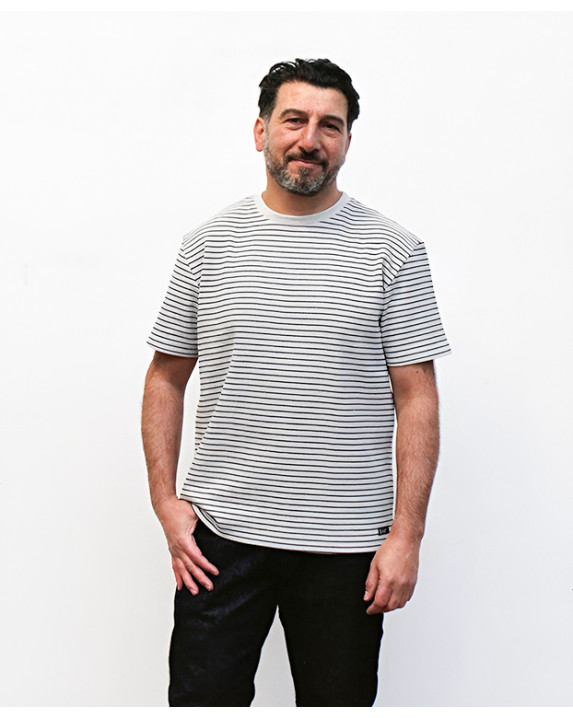 Tee-shirt Isao lourd piqué en gris rayé marine fabriqué en France - face