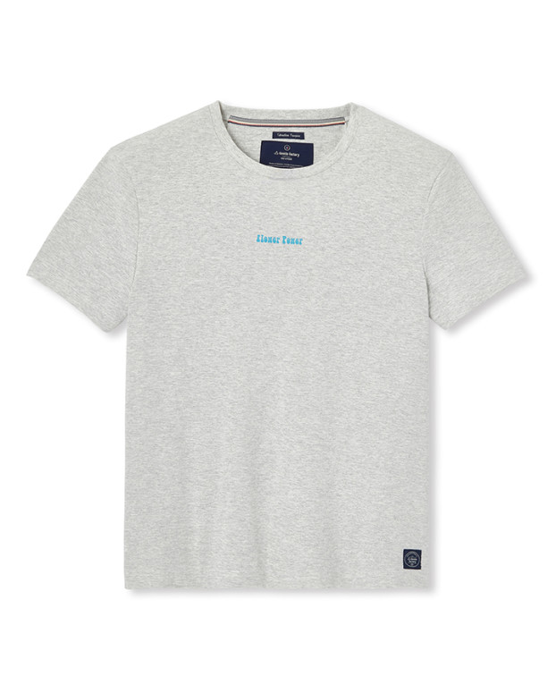 Tee-Shirt Philibert "Flower" gris en jersey fibres recyclées - La Gentle Factory - Photo gros plan