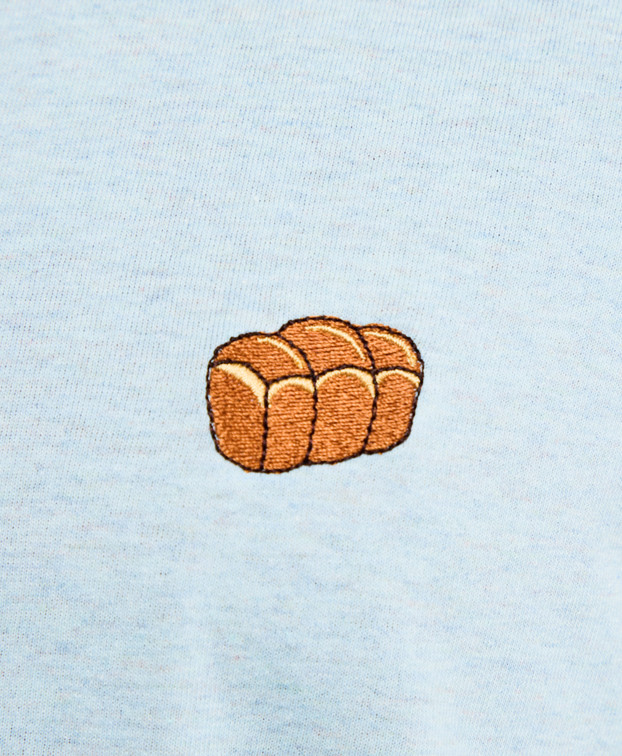 Tee-shirt Barthélémien bleu ciel brodé "Brioche" Made in France - zoom