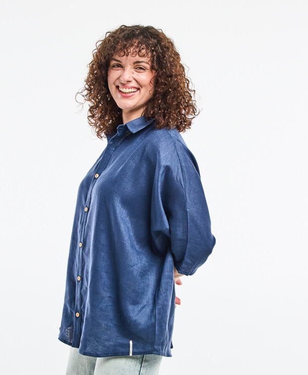Chemise Lily bleu en lin - profil