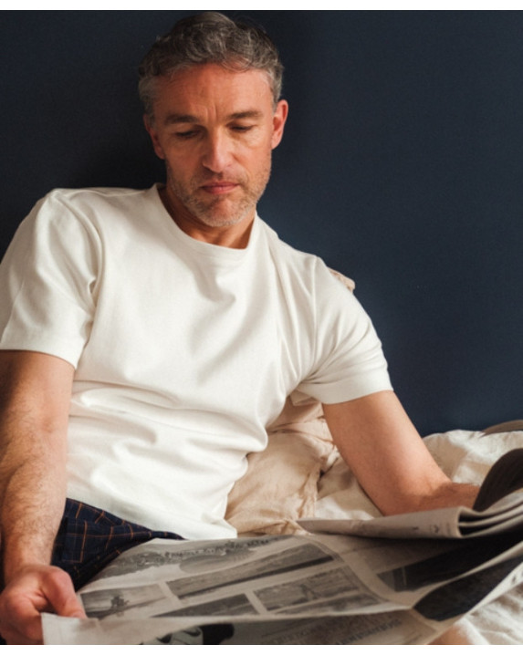 Tee-shirt Isao lourd en maille milano écru made in France - vue lifestyle
