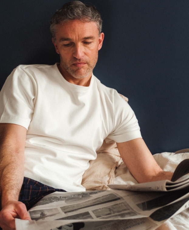 Tee-shirt Isao lourd en maille milano écru made in France - vue lifestyle