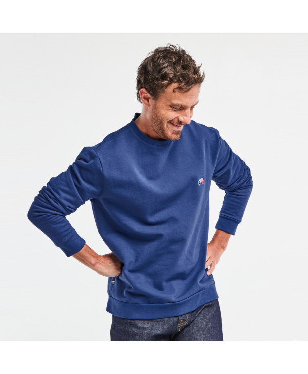 Sweat homme made in France bleu indigo en coton bio - Benoit - La Gentle Factory - vue de face porté