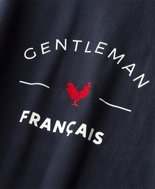 Sweat homme David Gentleman français bleu marine en coton bio zoom print - La Gentle Factory Sweat homme David Gentleman français bleu marine en coton bio zoom print - La Gentle Factory