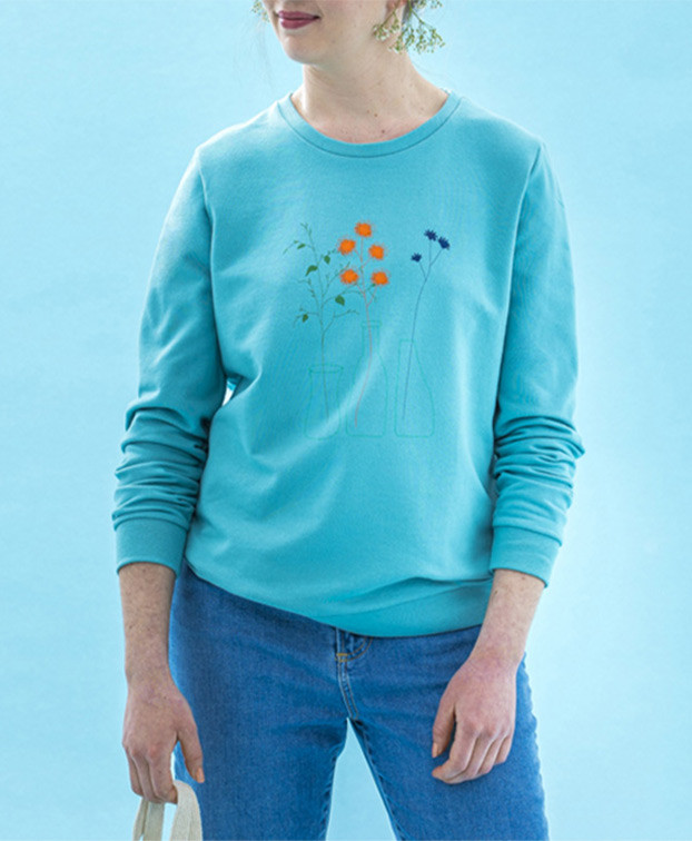 Sweat Stella "Vases" vert-bleu en coton bio - vue de face - La Gentle Factory Sweat Stella "Vases" vert-bleu en coton bio - vue de face - La Gentle Factory