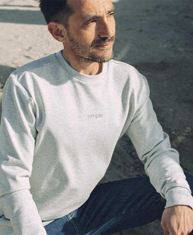 Sweat Sacha "Simple" gris recyclé - vue de face- La Gentle Factory Sweat Sacha "Simple" gris recyclé - vue de face- La Gentle Factory