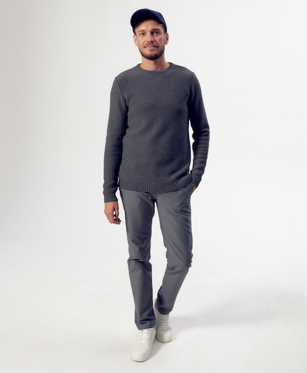 Pull Pascal - Vue devant silhouette Pull Pascal - Vue devant silhouette