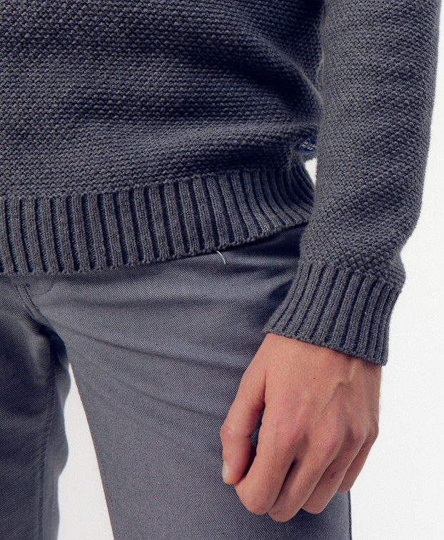 Pull Pascal gris - Zoom manche Pull Pascal gris - Zoom manche