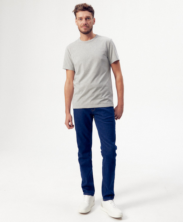 Tee-shirt Augustin gris - Vue silhouette complète Tee-shirt Augustin gris - Vue silhouette complète