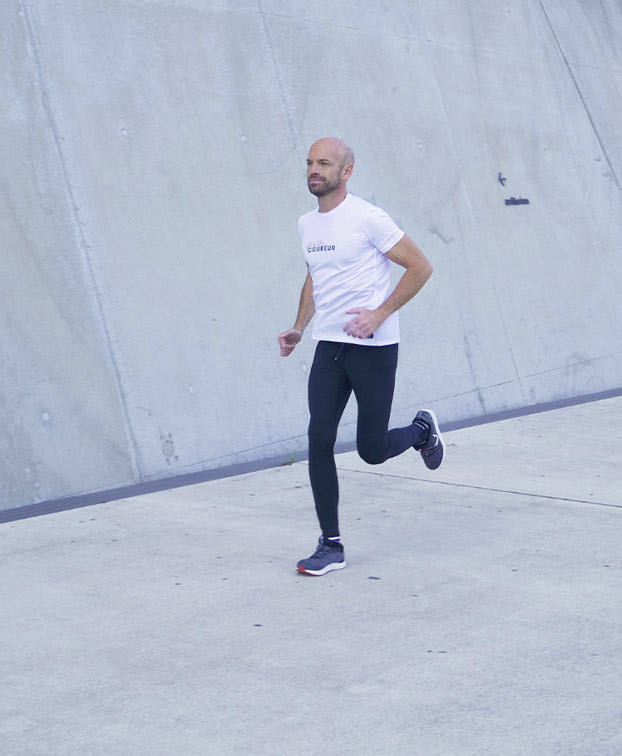 Tee-shirt running Dan blanc recyclé - La Gentle Factory - Vue de devant Tee-shirt running Dan blanc recyclé - La Gentle Factory - Vue de devant