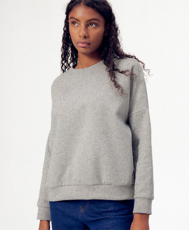 Sweat Hélène gris fantaisie recyclé - La Gentle Factory - Vue debout de face Sweat Hélène gris fantaisie recyclé - La Gentle Factory - Vue debout de face