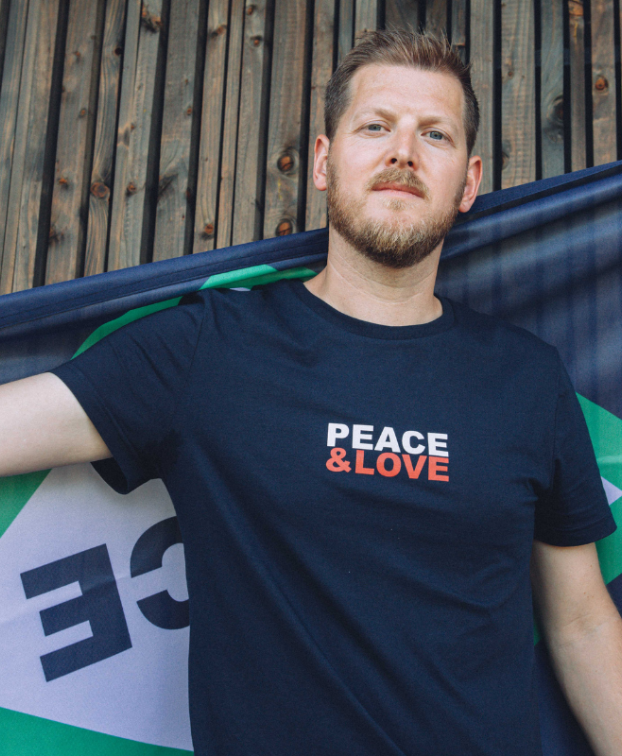 Tee-shirt Prosper "Peace" bleu en coton bio - La Gentle Factory - Vue principale
