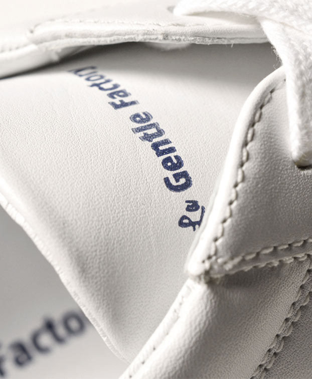 Sneakers Cyprien blanches - La Gentle Factory - Zoom languette Sneakers Cyprien blanches - La Gentle Factory - Zoom languette