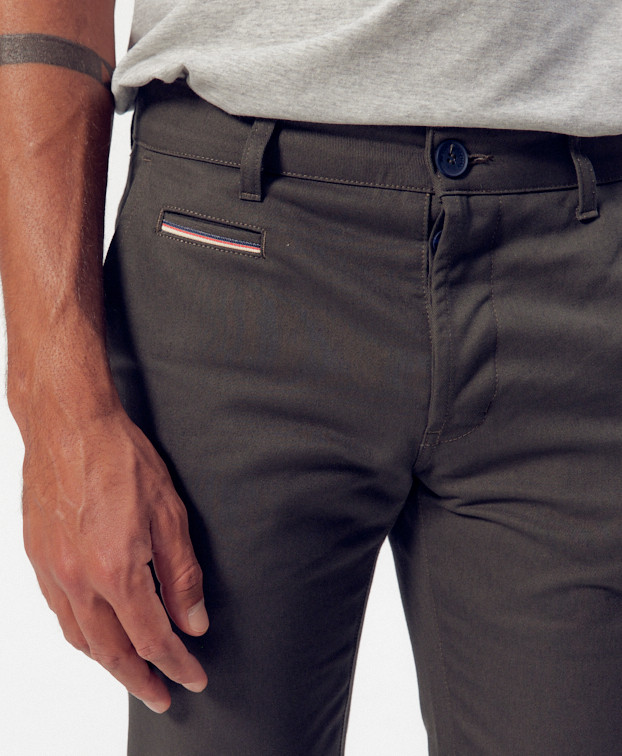 Pantalon Made In France Homme Chino Carlos Kaki - La Gentle Factory Pantalon Made In France Homme Chino Carlos Kaki - La Gentle Factory