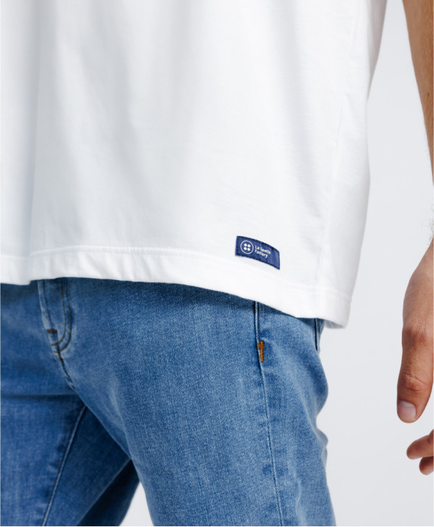 T-shirt homme made in France écru clair Barthélémien brodé café croissant coton bio T-shirt homme made in France écru clair Barthélémien brodé café croissant coton bio