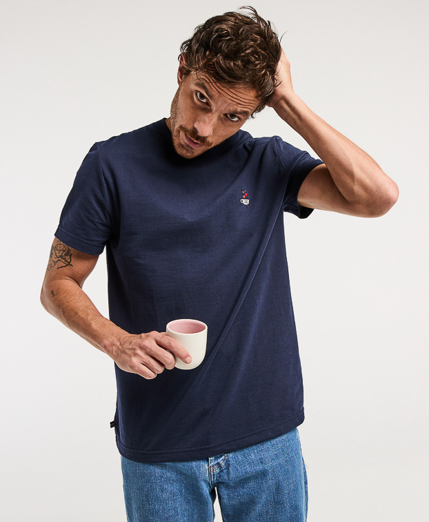 Tee-shirt Barthélémien brodé tasse cœur bleu marine foncé made in France Tee-shirt Barthélémien brodé tasse cœur bleu marine foncé made in France