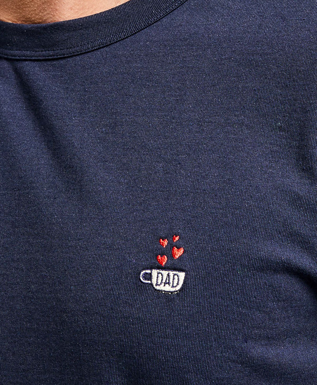 Tee-shirt Barthélémien brodé tasse cœur bleu marine foncé made in France Tee-shirt Barthélémien brodé tasse cœur bleu marine foncé made in France