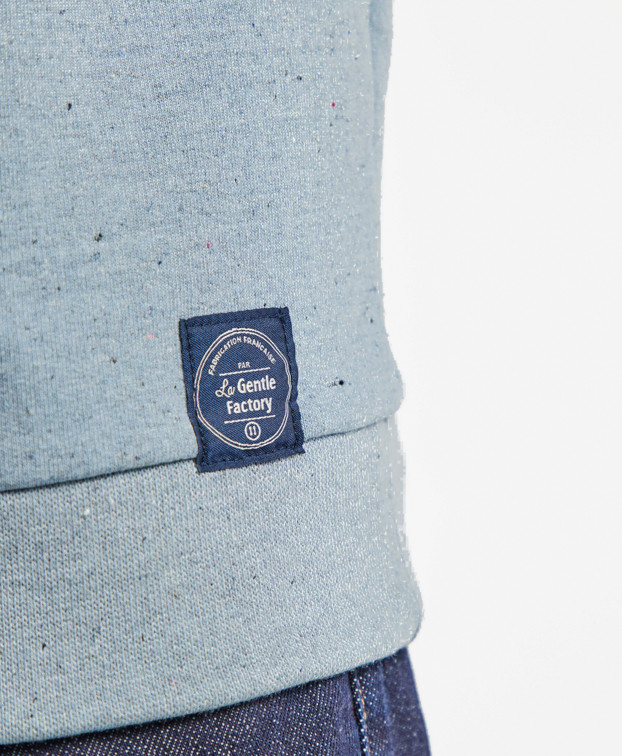 Sweat Basile Brodé Vélo Bleu Grisé en Coton Recyclé Sweat Basile Brodé Vélo Bleu Grisé en Coton Recyclé