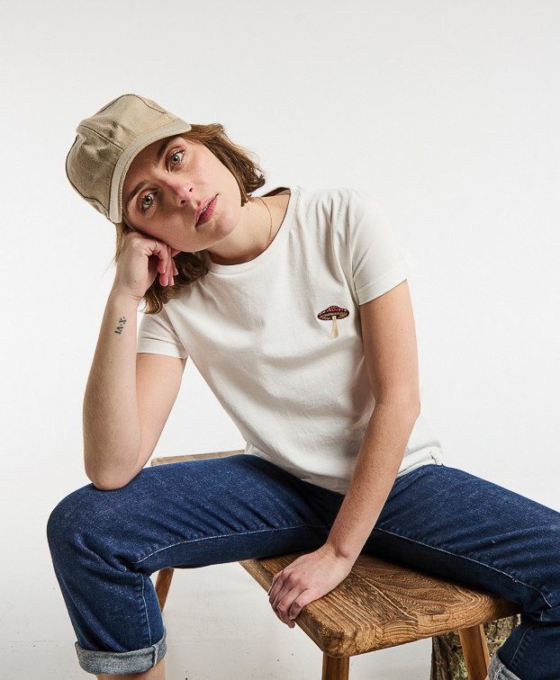 T-shirt femme Made in France écru brodé champignon Coton Bio - La Gentle Factory T-shirt femme Made in France écru brodé champignon Coton Bio - La Gentle Factory