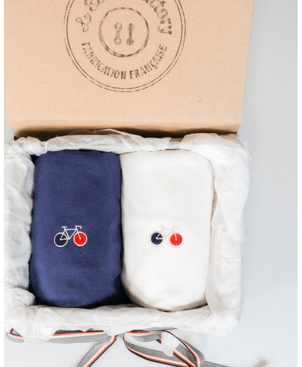 Coffret 2 Tee-shirts Barthélémien brodés vélo écru et indigo en coton bio  - La Gentle Factory