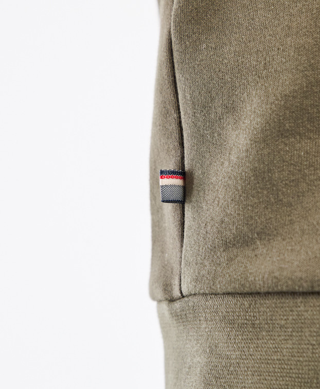 Sweat Benoit brodé vélo kaki en coton biologique - La Gentle Factory